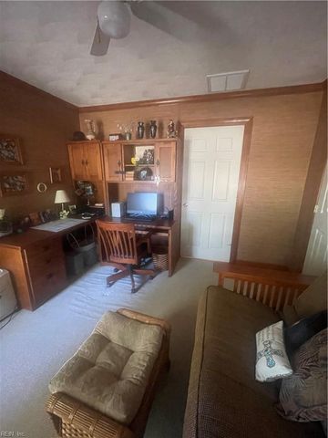 101 Crescent DR, Franklin, VA 23851