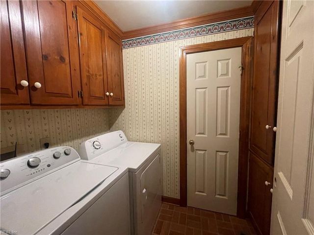 101 Crescent DR, Franklin, VA 23851
