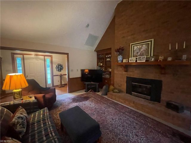 101 Crescent DR, Franklin, VA 23851
