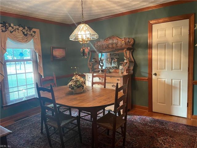 101 Crescent DR, Franklin, VA 23851