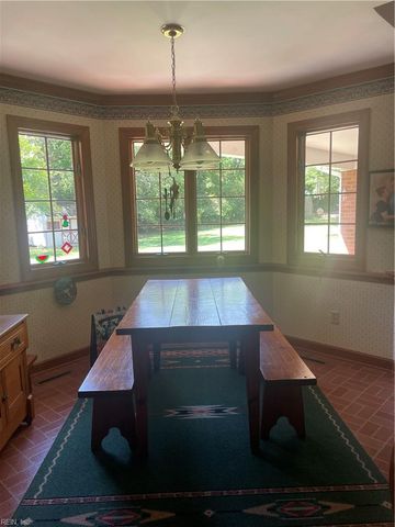 101 Crescent DR, Franklin, VA 23851