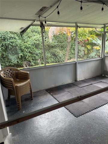 6270 SW 8th Pl, North Lauderdale, FL 33068