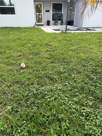 6270 SW 8th Pl, North Lauderdale, FL 33068