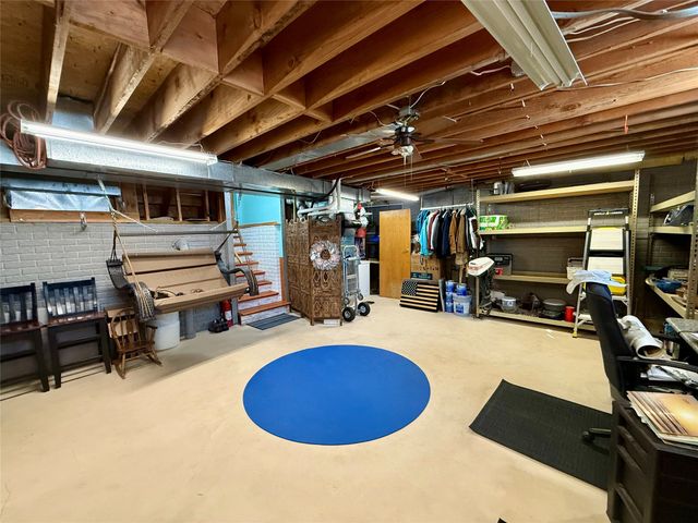 4506 Palm Avenue, Des Moines, IA 50310