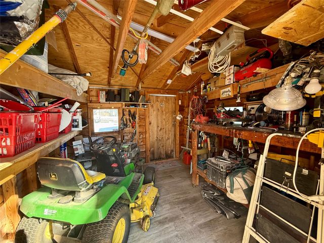 4506 Palm Avenue, Des Moines, IA 50310