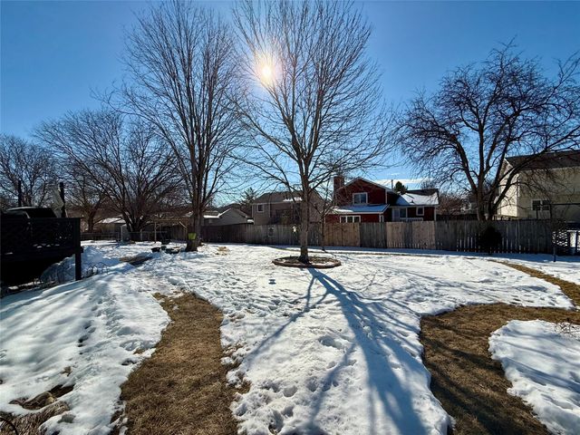 4506 Palm Avenue, Des Moines, IA 50310