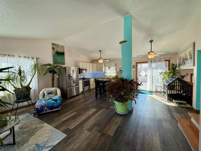 4506 Palm Avenue, Des Moines, IA 50310