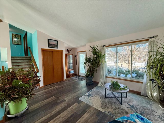 4506 Palm Avenue, Des Moines, IA 50310