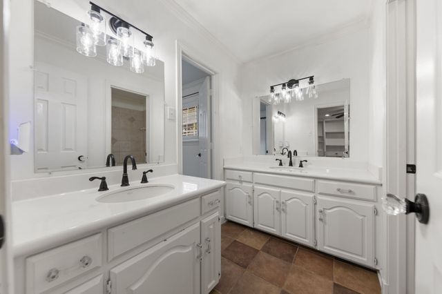 7622 Windmill Lane, Garland, TX 75044