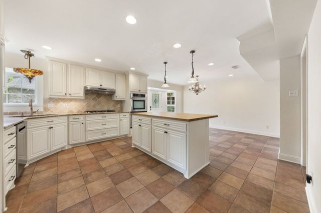 7622 Windmill Lane, Garland, TX 75044