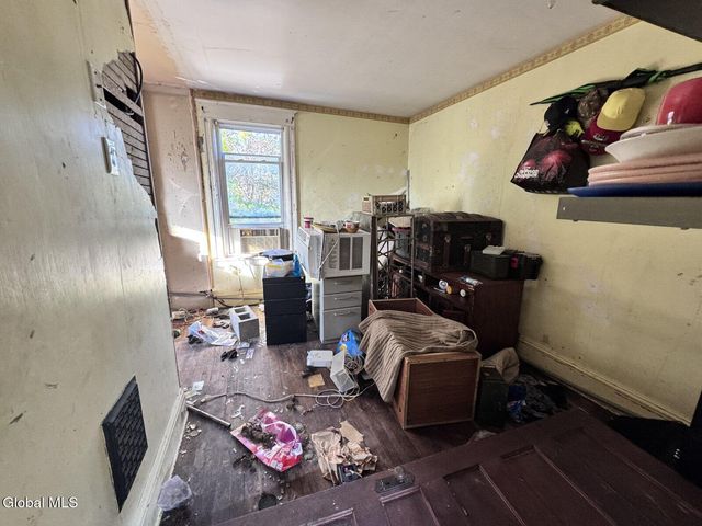 1730 Watt Street, Schenectady, NY 12304