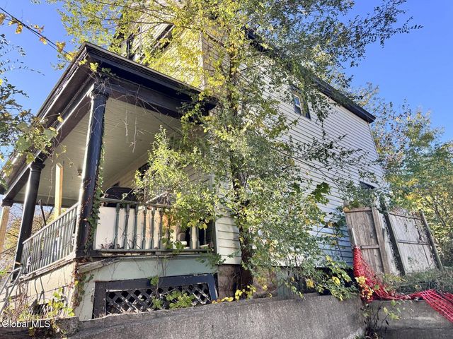 1730 Watt Street, Schenectady, NY 12304