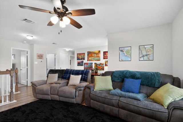 521 Staton ST, Georgetown, TX 78626