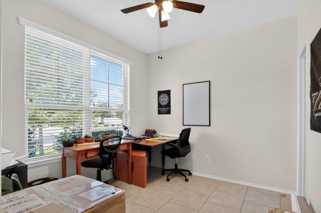 521 Staton ST, Georgetown, TX 78626
