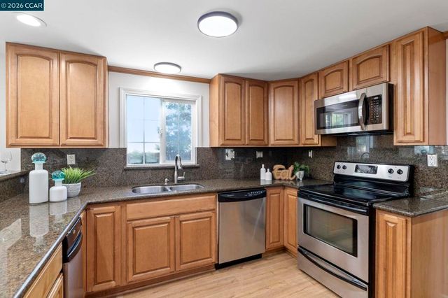 7527 Blue Fox Way, San Ramon, CA 94583