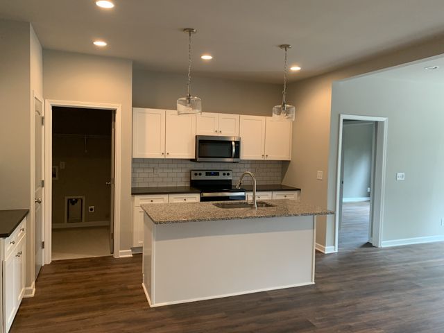 303 Annleeken Dr, Smyrna, TN 37167