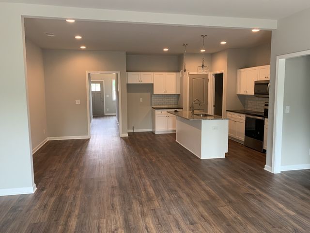 303 Annleeken Dr, Smyrna, TN 37167