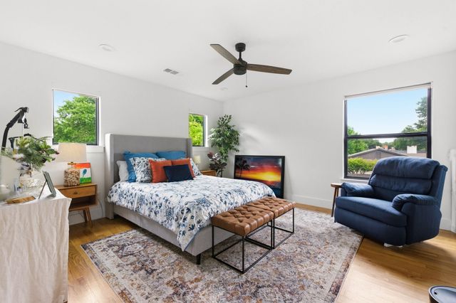 6262 Woodcrest Lane, Dallas, TX 75214