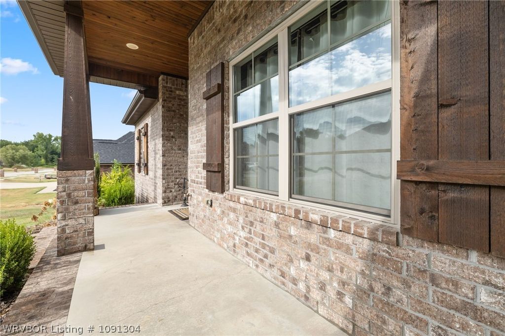 2304 Vail Drive 2304 Vail Drive