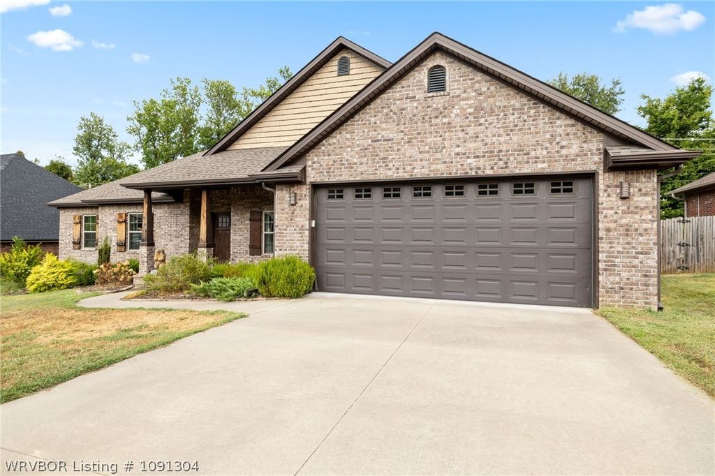 2304 Vail Drive 2304 Vail Drive