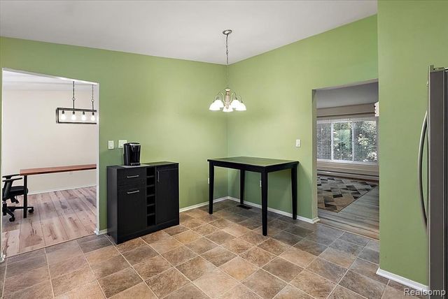 2346 London Bridge Drive 62, Rochester Hills, MI 48307