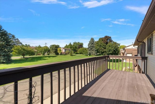 2346 London Bridge Drive 62, Rochester Hills, MI 48307