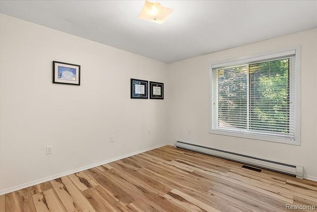 2346 London Bridge Drive 62, Rochester Hills, MI 48307