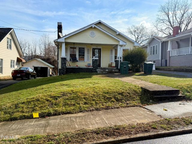 506 South Watauga Avenue, Elizabethton, TN 37643