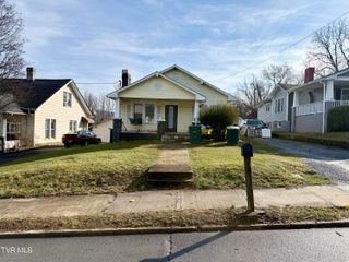 506 South Watauga Avenue, Elizabethton, TN 37643