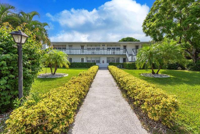 393 Windsor, West Palm Beach, FL 33417