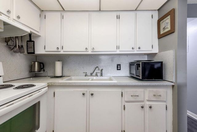 393 Windsor, West Palm Beach, FL 33417