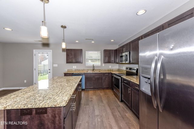 1125 Blackstone View Lane, Knoxville, TN 37932