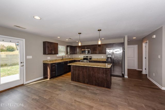 1125 Blackstone View Lane, Knoxville, TN 37932