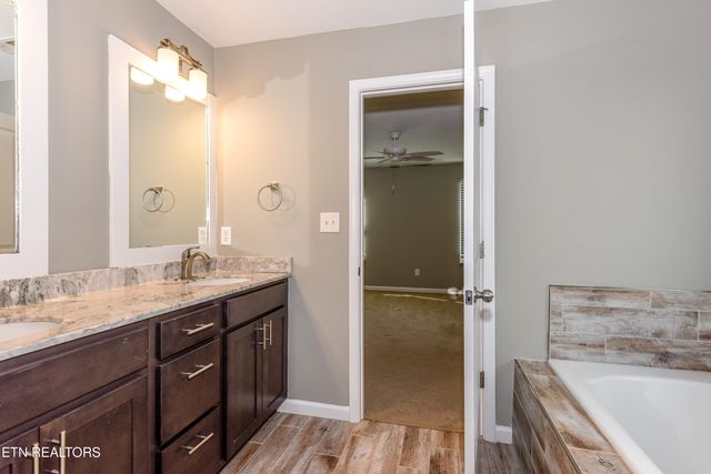 1125 Blackstone View Lane, Knoxville, TN 37932