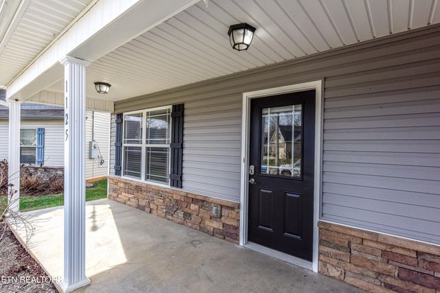 1125 Blackstone View Lane, Knoxville, TN 37932