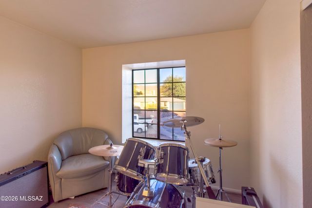 383 S Stonington Place, Tucson, AZ 85748