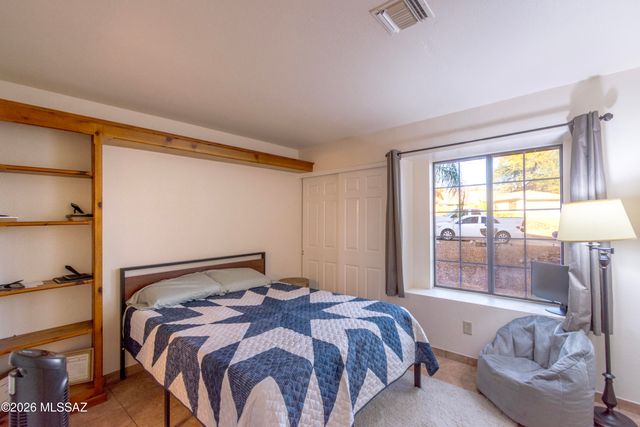 383 S Stonington Place, Tucson, AZ 85748