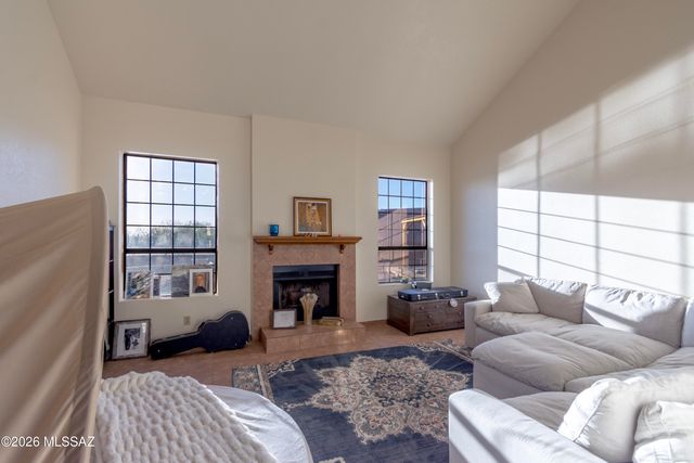 383 S Stonington Place, Tucson, AZ 85748