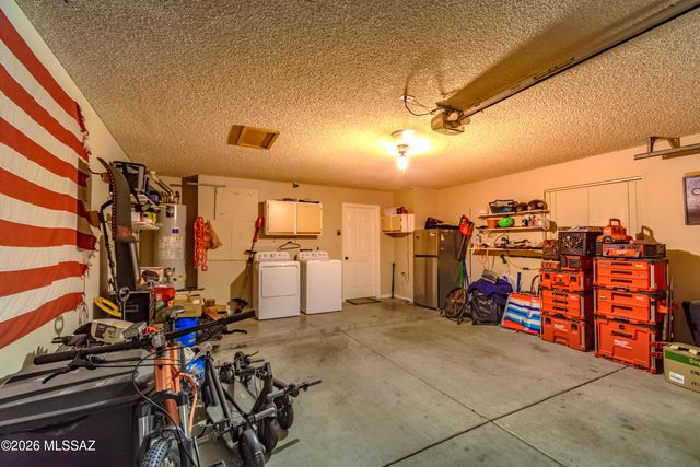 383 S Stonington Place, Tucson, AZ 85748