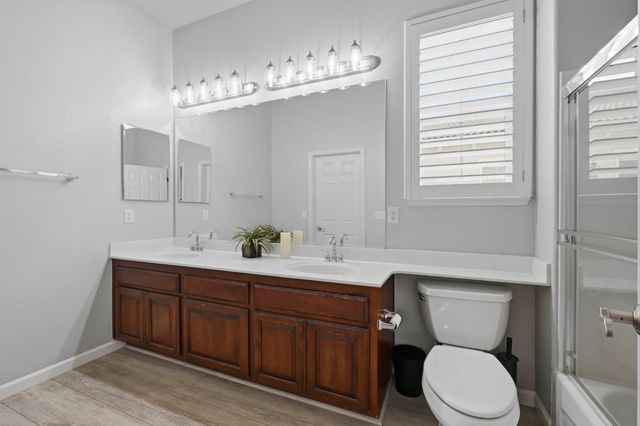 8537 Bridgestone Crescent, Roseville, CA 95747