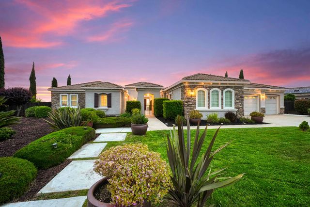 8537 Bridgestone Crescent, Roseville, CA 95747