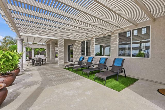 8537 Bridgestone Crescent, Roseville, CA 95747