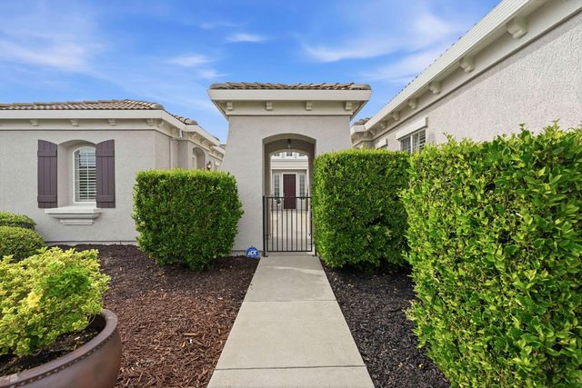 8537 Bridgestone Crescent, Roseville, CA 95747