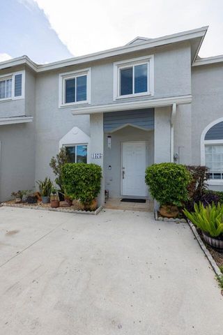 1375 SW 48th Terrace, Deerfield Beach, FL 33442