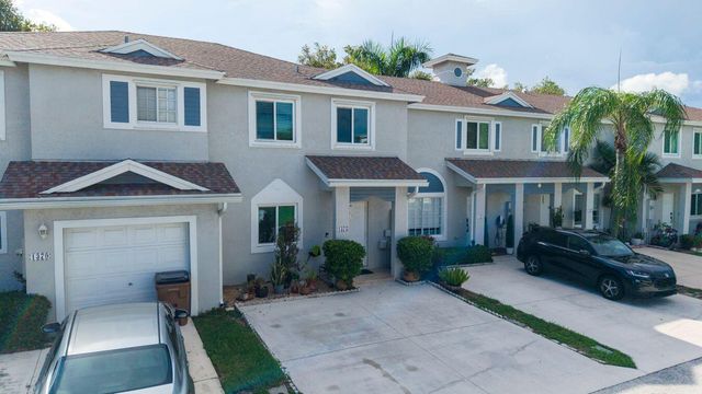 1375 SW 48th Terrace, Deerfield Beach, FL 33442