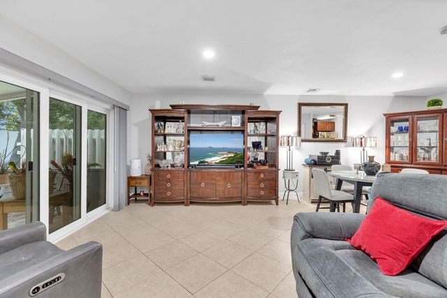 1375 SW 48th Terrace, Deerfield Beach, FL 33442