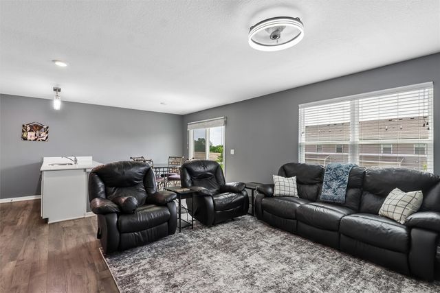 2202 Barry Drive, Adel, IA 50003