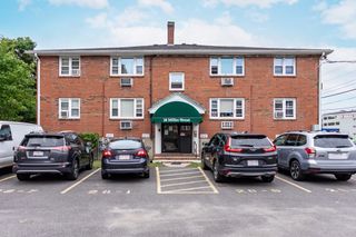 28 Miller St 8, Quincy, MA 02169
