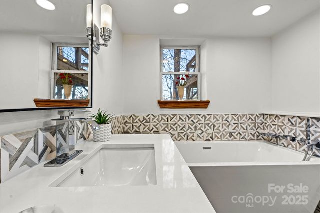 3255 Flat Gap Road, Valdese, NC 28690