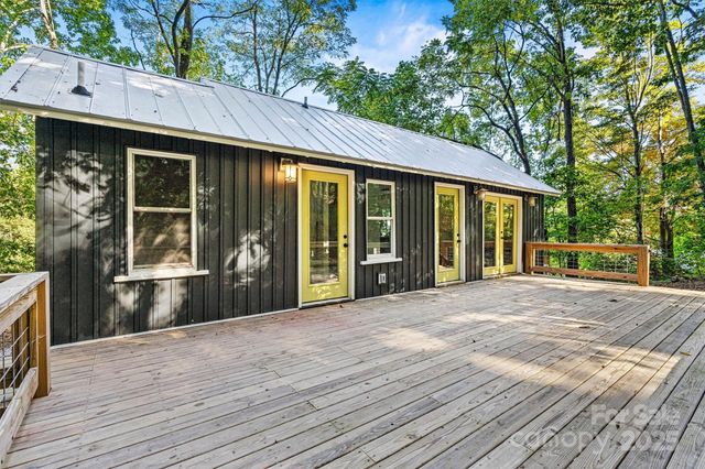 3255 Flat Gap Road, Valdese, NC 28690